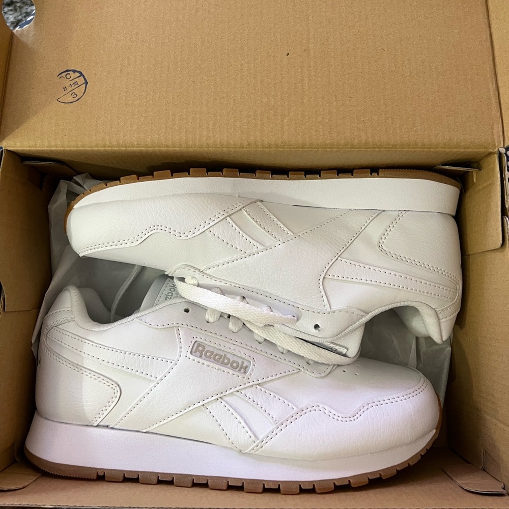 Reebok Running shoes. New with tags - Picture 2 of 5